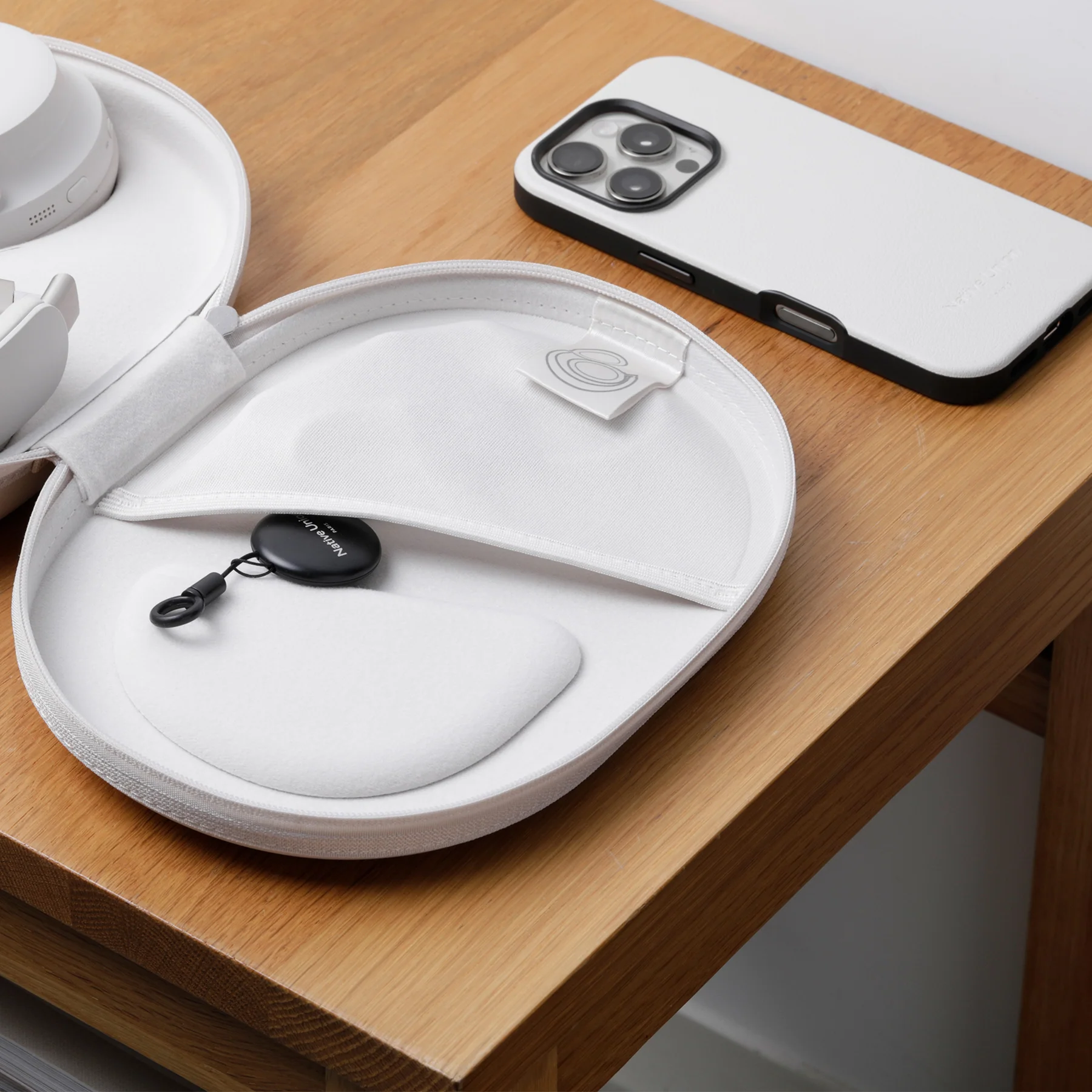 Трекер-брелок Native Union Find It з Apple FindMy - Black (FINDIT-TAG-BLK)