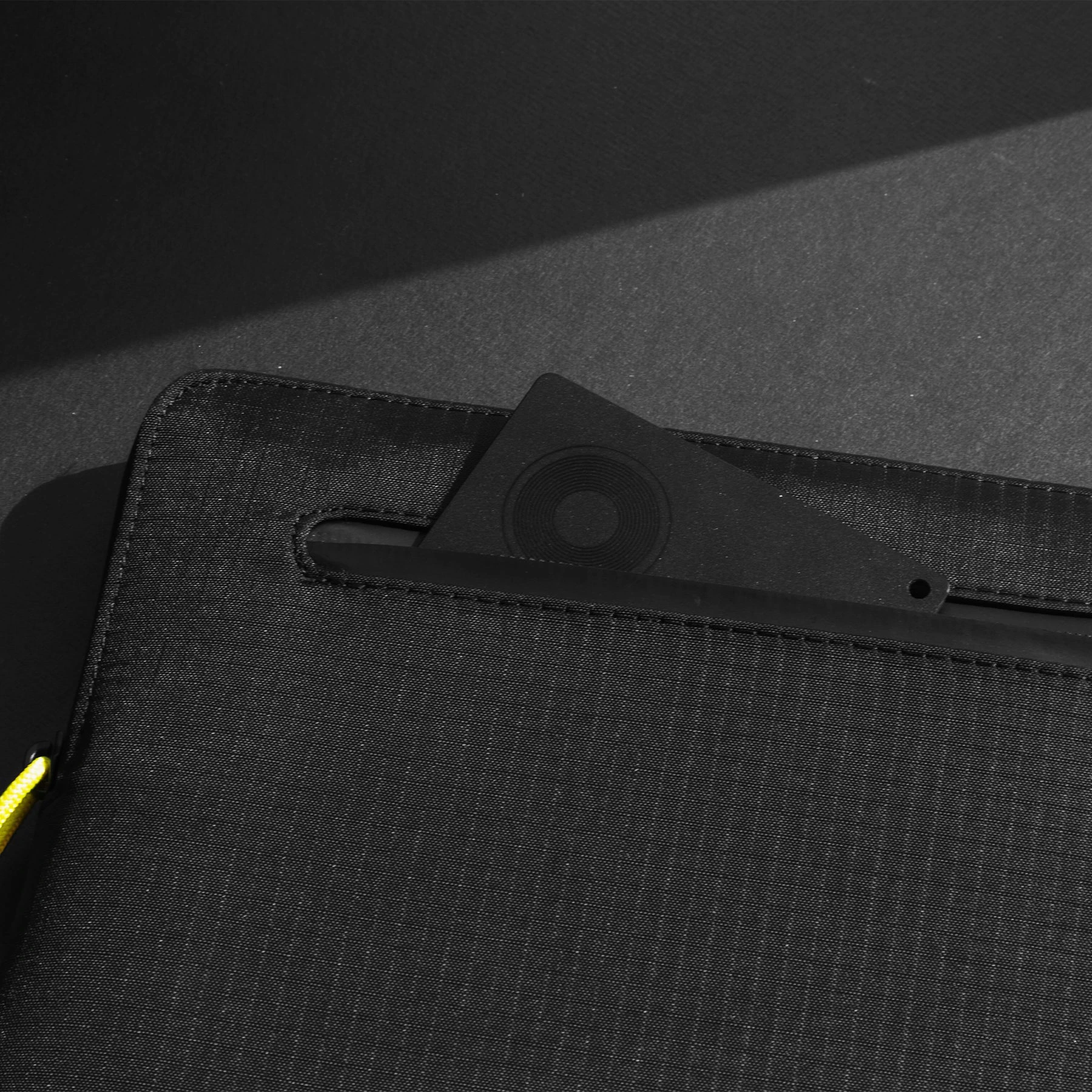 Трекер-картка Native Union Find It з Apple FindMy - Black (FINDIT-CARD-BLK)