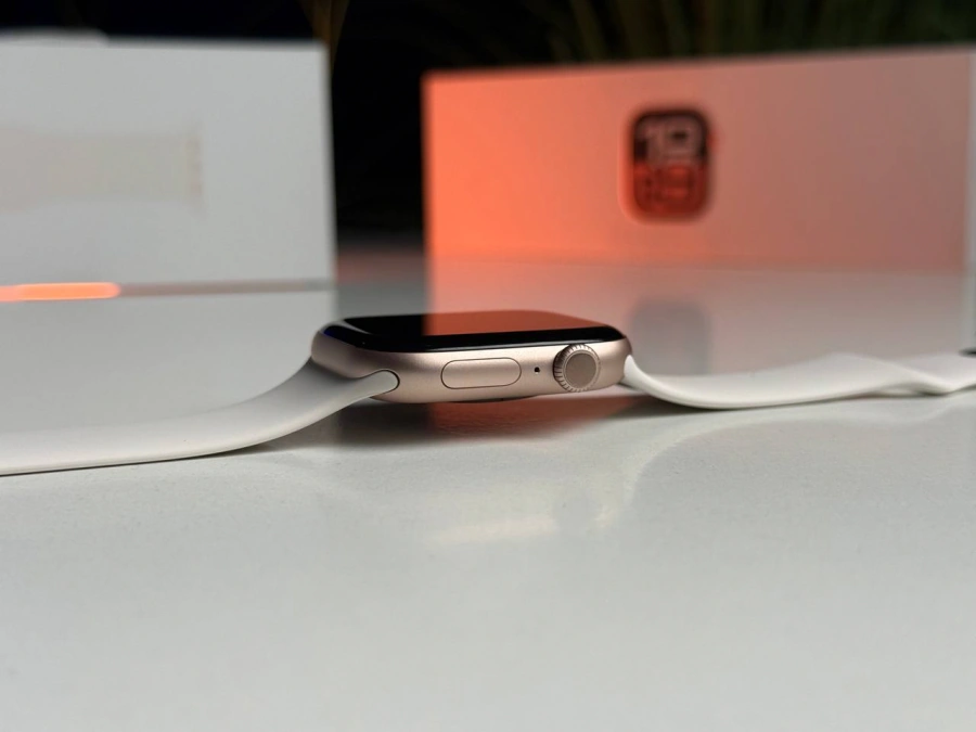 ВИТРИННЫЙ Apple Watch Series 10 GPS 46mm Rose Gold Aluminum Case with Light Blush Sport Band - M/L (MWWU3) - Состояние: идеальное | Аккумулятор: 100% | Комплектация: полный | Гарантия: 3 мес.