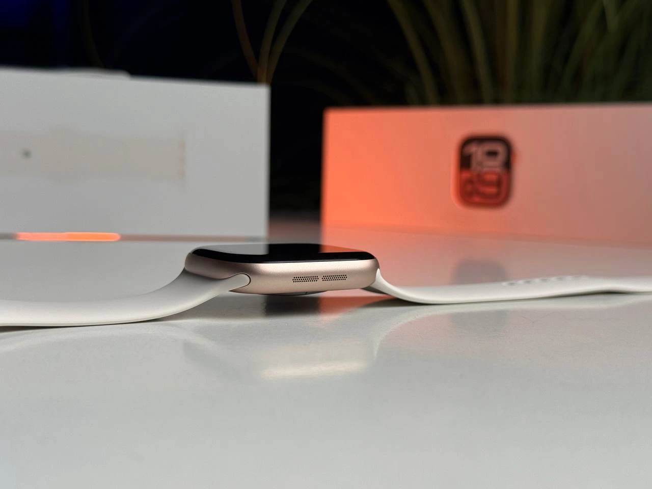 ВІТРИННИЙ Apple Watch Series 10 GPS 46mm Rose Gold Aluminum Case with Light Blush Sport Band - M/L (MWWU3) - Стан: ідеальний | Акумулятор: 100% | Комплектація: повний | Гарантія: 3 міс.