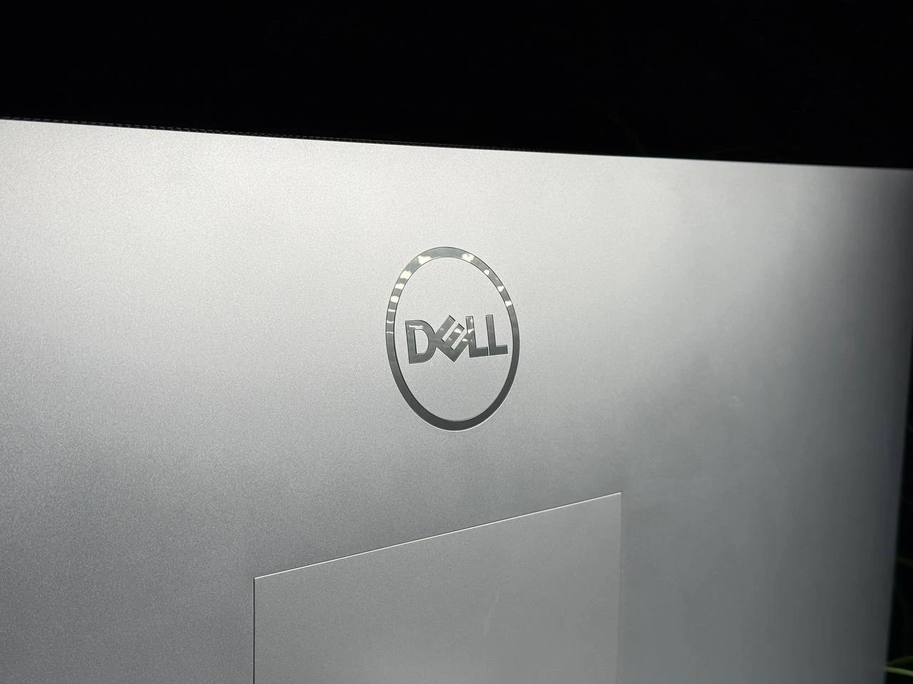 ВІТРИННИЙ Монітор Dell UltraSharp 43 4K USB-C Hub Monitor U4323QE (210-BFIS) - Стан: ідеальний | Комплектація: повний | Гарантія: 3 міс.