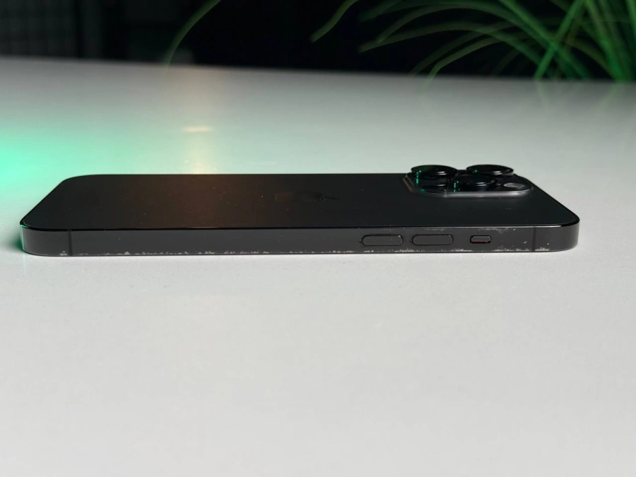 ВЖИВАНИЙ Б/У Apple iPhone 14 Pro Max 256GB Space Black eSim (MQ8T3) - Cостояние: удовлетворительное | Аккумулятор: 100% | Комплектация: iPhone, кабель | Гарантия: 3 мес.
