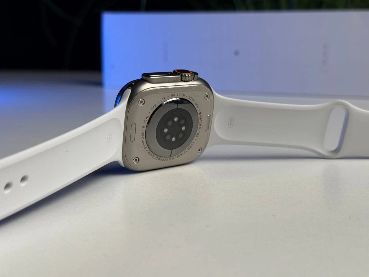 ВЖИВАНИЙ Б/У Apple Watch Ultra 2 GPS + Cellular 49mm Titanium Case (MREG3) - Стан: гарний | Акумулятор: 93% | Комплектація: повний, без коробки | Гарантія: 3 міс.