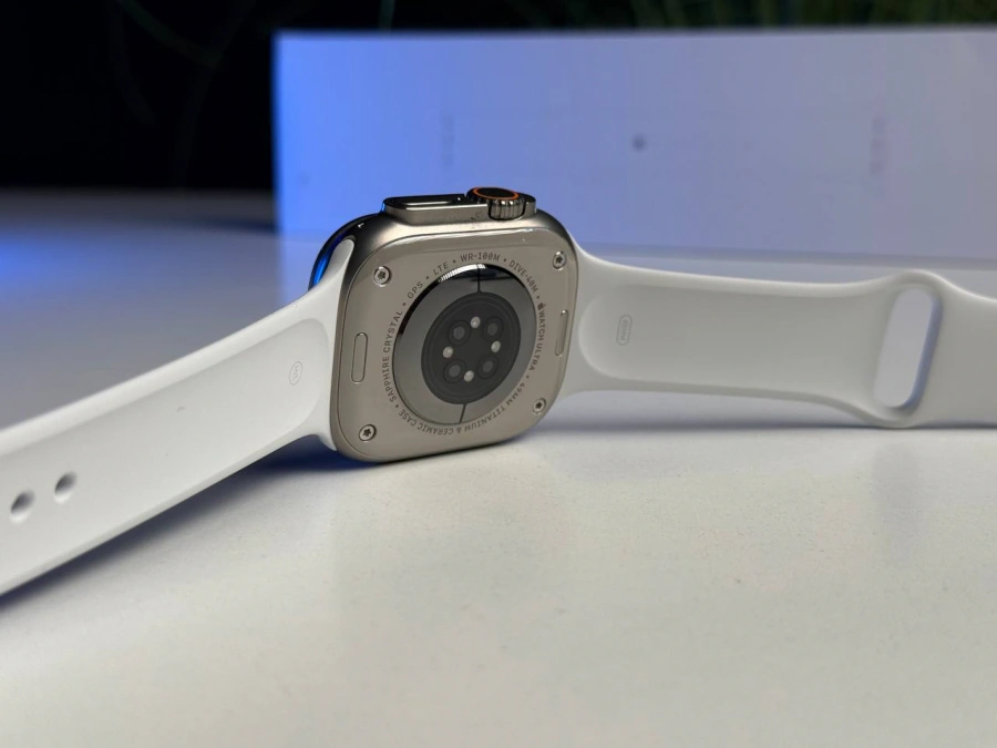 ВЖИВАНИЙ Б/У Apple Watch Ultra 2 GPS + Cellular 49mm Titanium Case (MREG3) - Состояние: хорошее | Аккумулятор: 93% | Комплектация: полный | Гарантия: 3 мес.