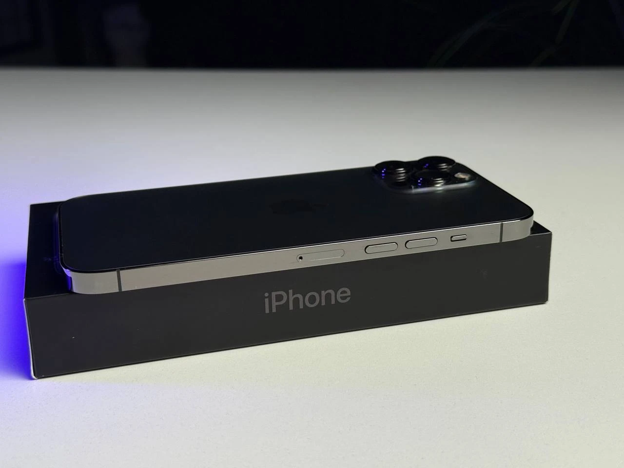 ВЖИВАНИЙ Б/У Apple iPhone 13 Pro Max 128GB Graphite (MLKL3, MLL63) - Состояние: хорошее | Аккумулятор: 100% | Комплектация: полный | Гарантия: 3 мес.