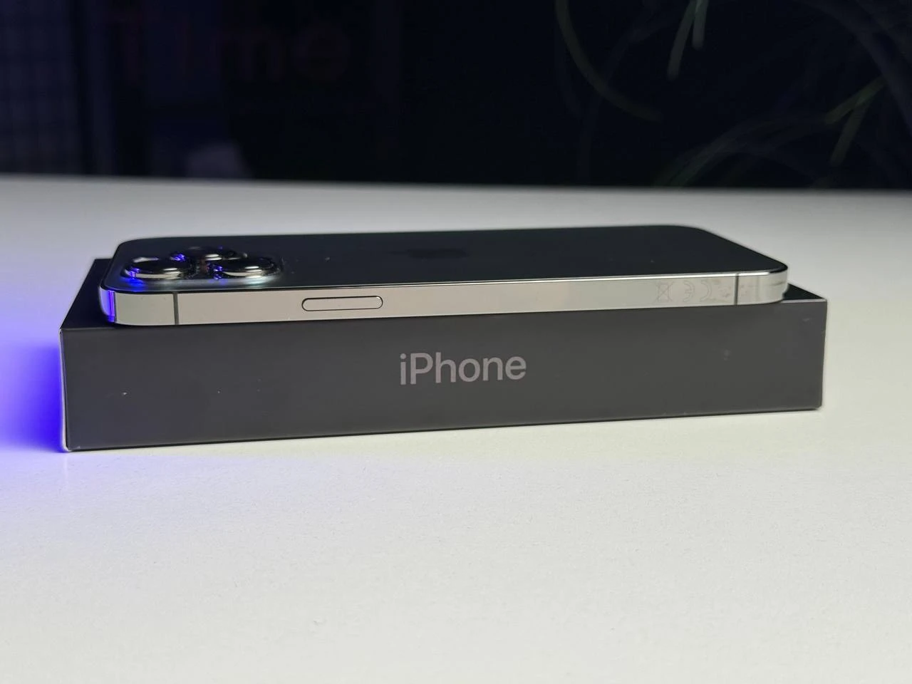 ВЖИВАНИЙ Б/У Apple iPhone 13 Pro Max 128GB Graphite (MLKL3, MLL63) - Состояние: хорошее | Аккумулятор: 100% | Комплектация: полный | Гарантия: 3 мес.