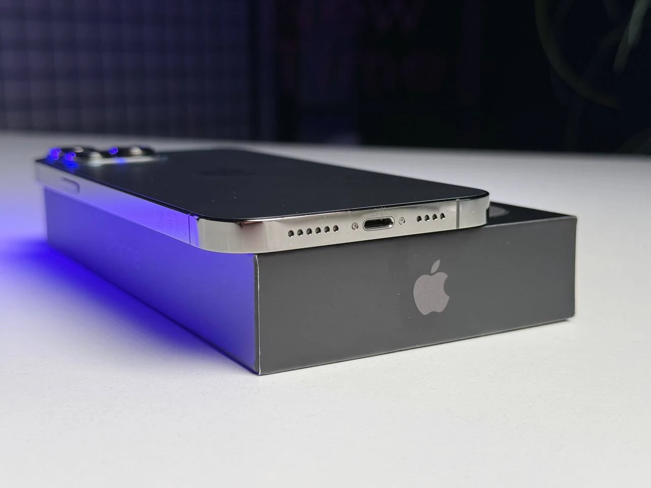 ВЖИВАНИЙ Б/У Apple iPhone 13 Pro Max 128GB Graphite (MLKL3, MLL63) - Состояние: хорошее | Аккумулятор: 100% | Комплектация: полный | Гарантия: 3 мес.