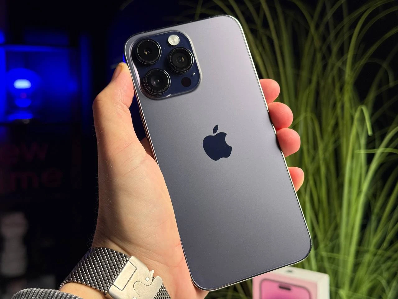 ВЖИВАНИЙ Б/У Apple iPhone 14 Pro Max 256GB Deep Purple (MQ9X3) - Состояние: удовлетворительное | Аккумулятор: 86% | Комплектация: полный | Гарантия: 3 мес.