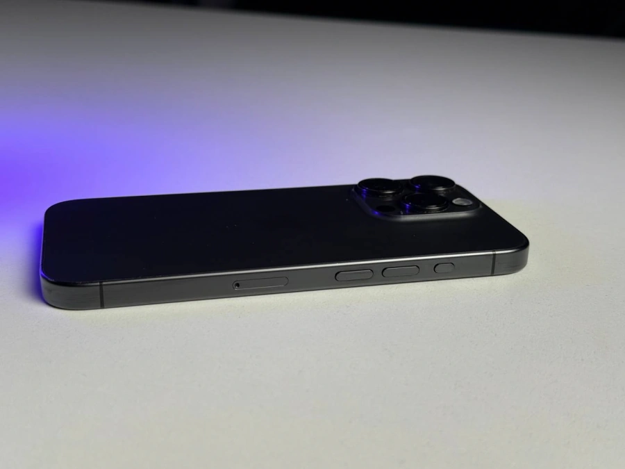 ВЖИВАНИЙ Б/У Apple iPhone 15 Pro 512GB Black Titanium (MTV73) - Стан: гарний | Акумулятор: 100% | Комплектація: iPhone, кабель | Гарантія: 3 міс.