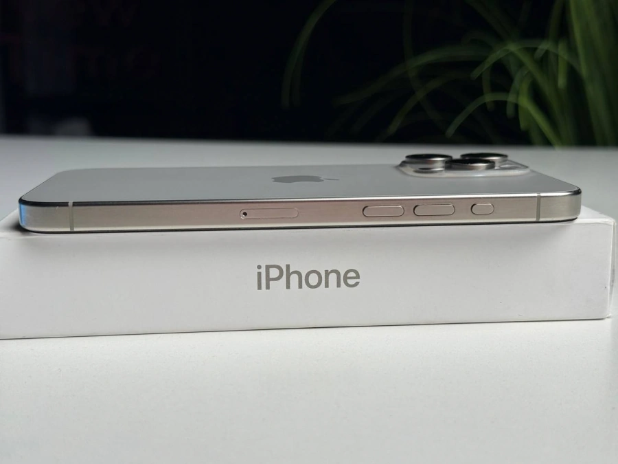 ВЖИВАНИЙ Б/У Apple iPhone 15 Pro Max 512GB Natural Titanium (MU7E3) - Состояние: хорошее | Аккумулятор: 91% | Комплектация: полный | Гарантия: 3 мес.