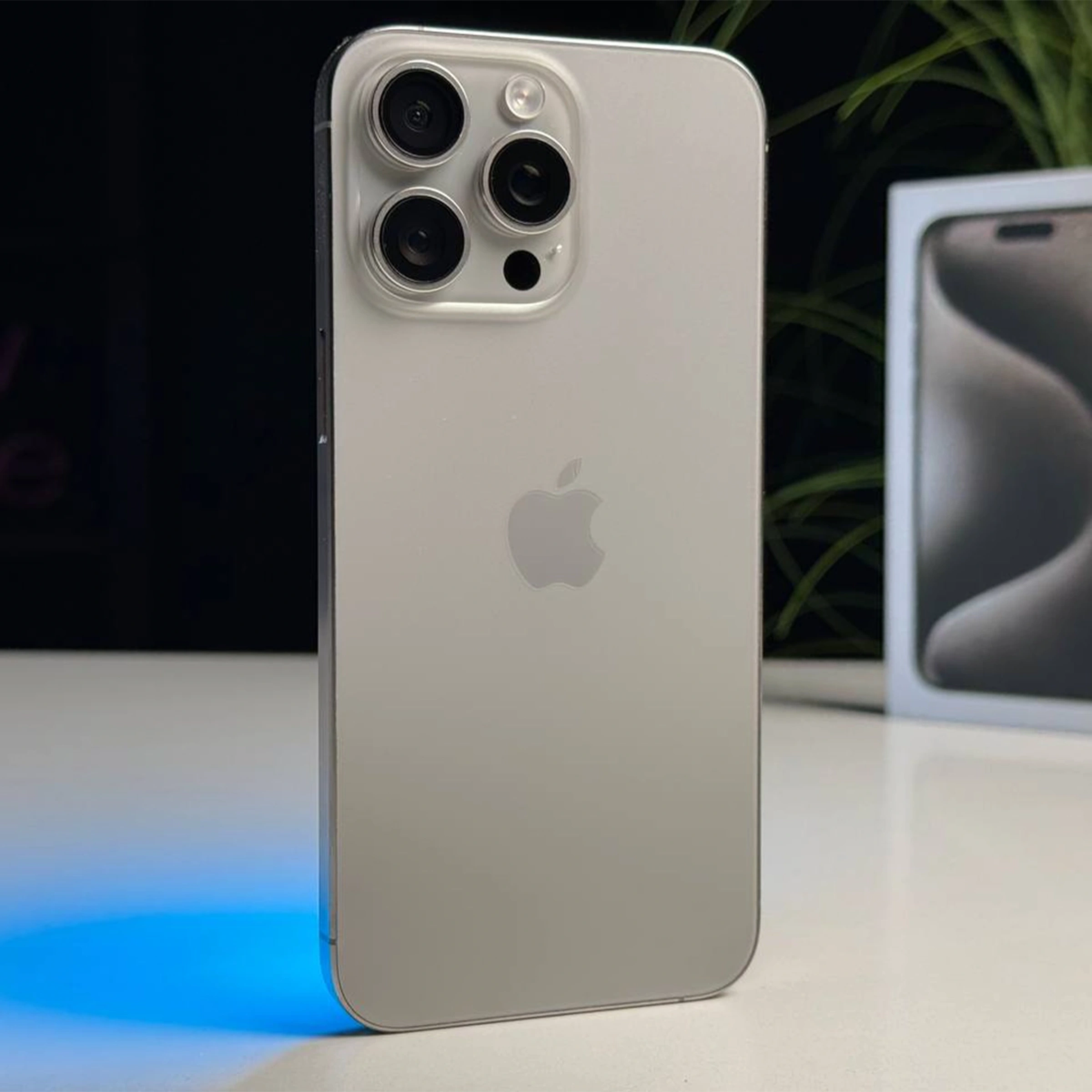 ВЖИВАНИЙ Б/У Apple iPhone 15 Pro Max 512GB Natural Titanium (MU7E3) - Состояние: хорошее | Аккумулятор: 91% | Комплектация: полный | Гарантия: 3 мес.