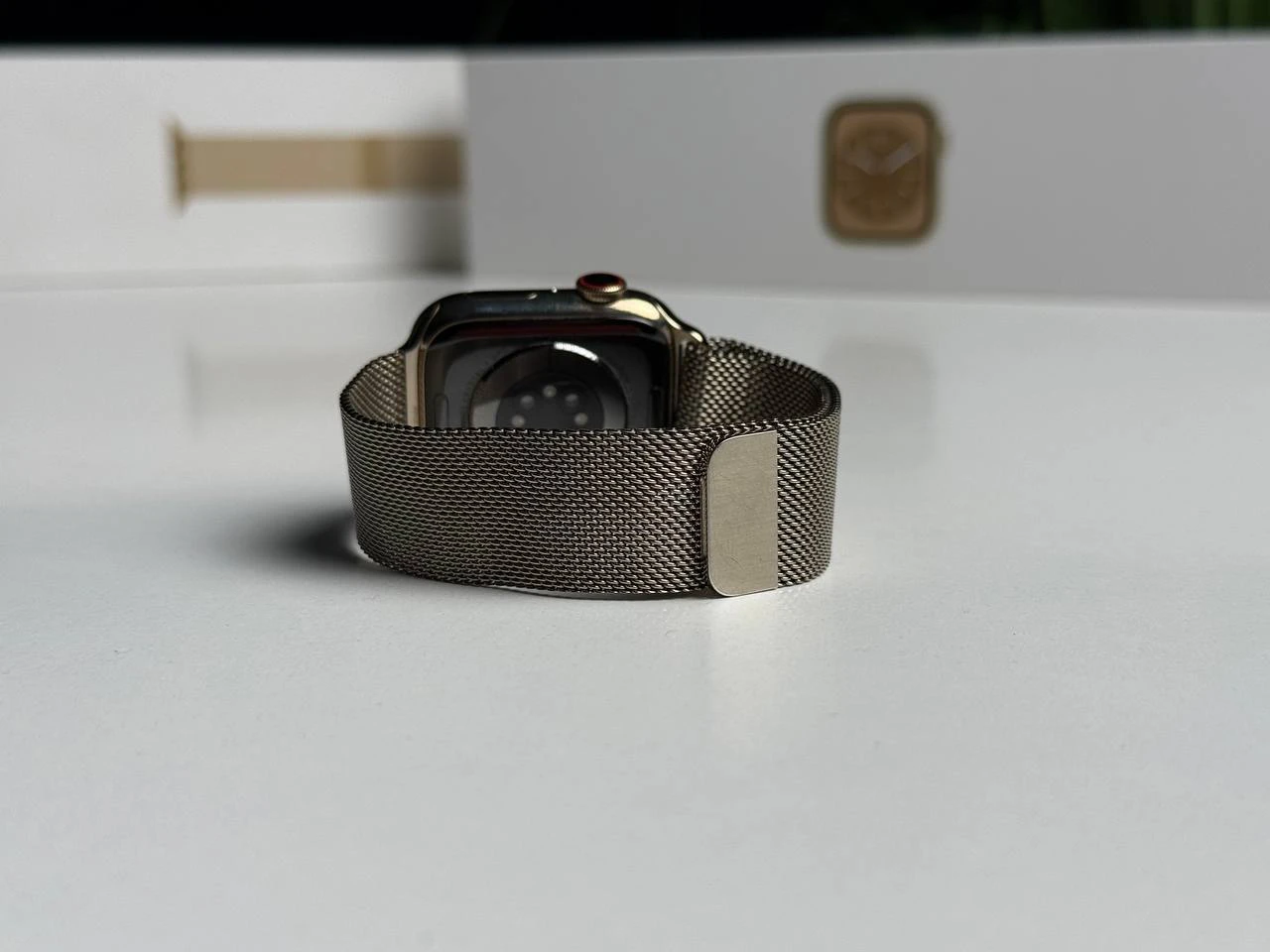 ВЖИВАНИЙ Б/У Apple Watch Series 8 GPS + Cellular 41mm Gold Stainless Steel Case with Starlight Sport Band - Regular (MNJC3) - Состояние: хорошее | Аккумулятор: 86% | Комплектация: полный | Гарантия: 3 мес.