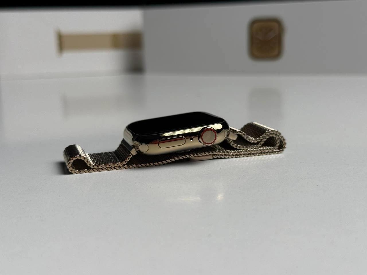 ВЖИВАНИЙ Б/У Apple Watch Series 8 GPS + Cellular 41mm Gold Stainless Steel Case with Starlight Sport Band - Regular (MNJC3) - Состояние: хорошее | Аккумулятор: 86% | Комплектация: полный | Гарантия: 3 мес.