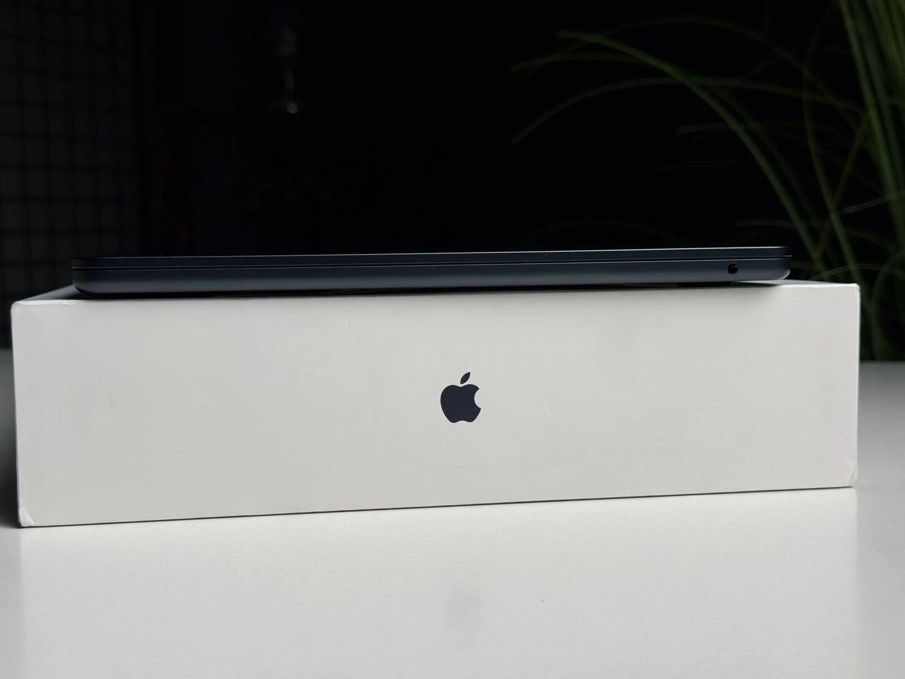 ВЖИВАНИЙ Б/У MacBook Air 15" M2/16GB/512GB Midnight 2023 (Z18T000PP) - Состояние: удовлетворительное | Аккумулятор: 86% | Комплектация: полный | Гарантия: 3 мес.