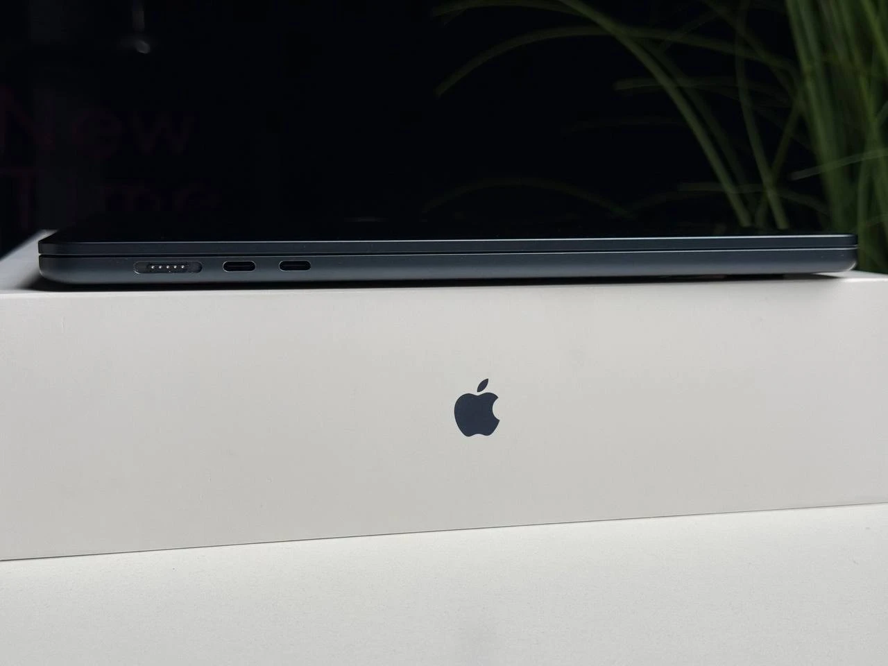 ВЖИВАНИЙ Б/У MacBook Air 15" M2/16GB/512GB Midnight 2023 (Z18T000PP) - Состояние: удовлетворительное | Аккумулятор: 86% | Комплектация: полный | Гарантия: 3 мес.