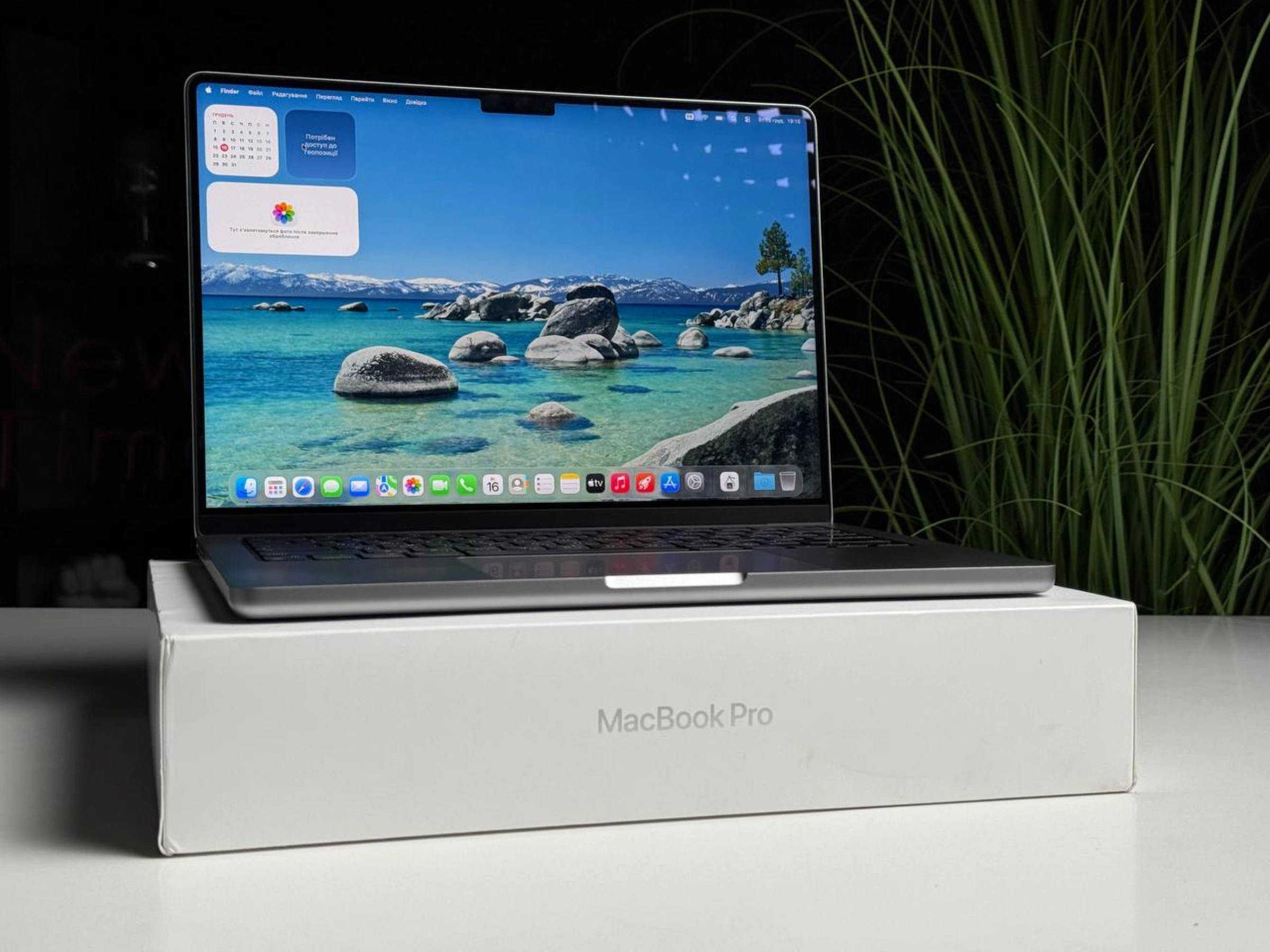 ВЖИВАНИЙ Б/У MacBook Pro 14" Space Gray (Z15G001WA) 2021 - US English - Состояние: хорошее | Аккумулятор: 84% | Комплектация: полный | Гарантия: 3 мес.