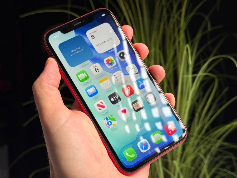 ВЖИВАНИЙ Б/У Apple iPhone 11 128GB Product (RED) (MWLG2) Full Box - Стан: гарний | Акумулятор: 100% | Комплектація: iPhone, кабель | Гарантія: 3 міс.