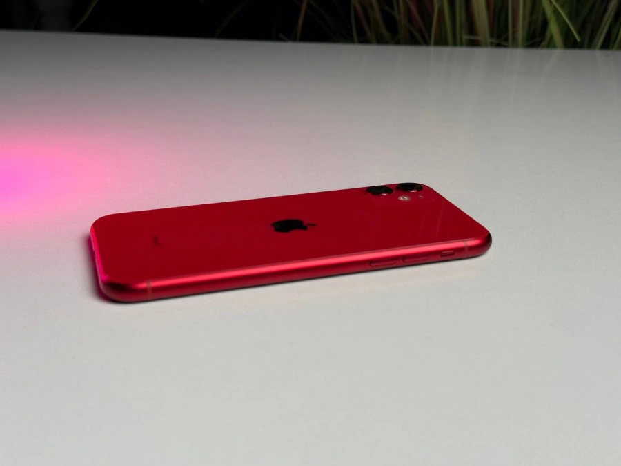 ВЖИВАНИЙ Б/У Apple iPhone 11 128GB Product (RED) (MWLG2) Full Box - Стан: гарний | Акумулятор: 100% | Комплектація: iPhone, кабель | Гарантія: 3 міс.