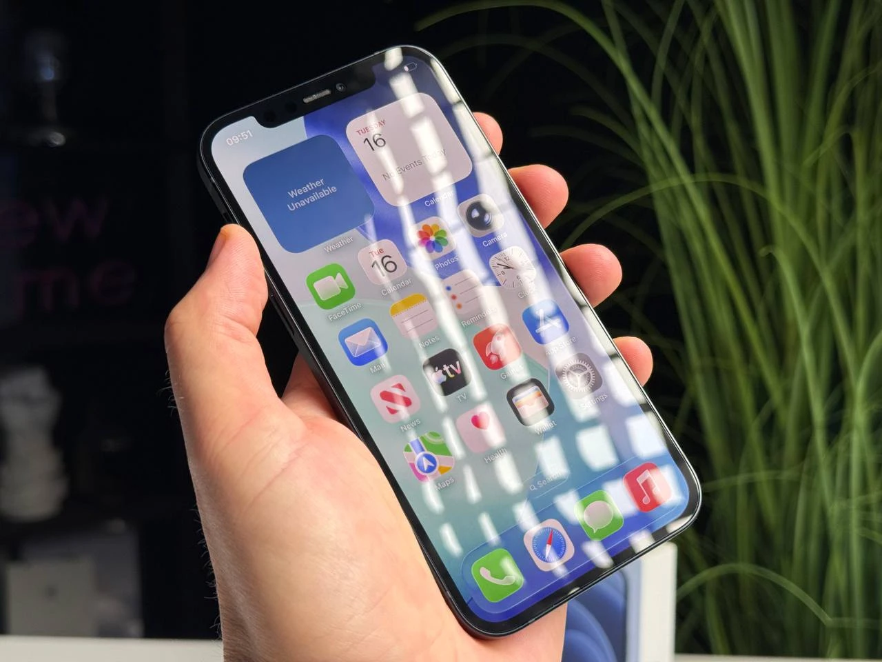 ВЖИВАНИЙ Б/У Apple iPhone 12 128GB Black (MGHC3, MGJA3) - Состояние: хороший | Аккумулятор: 100% | Комплектация: полный | Гарантія: 3 мес.