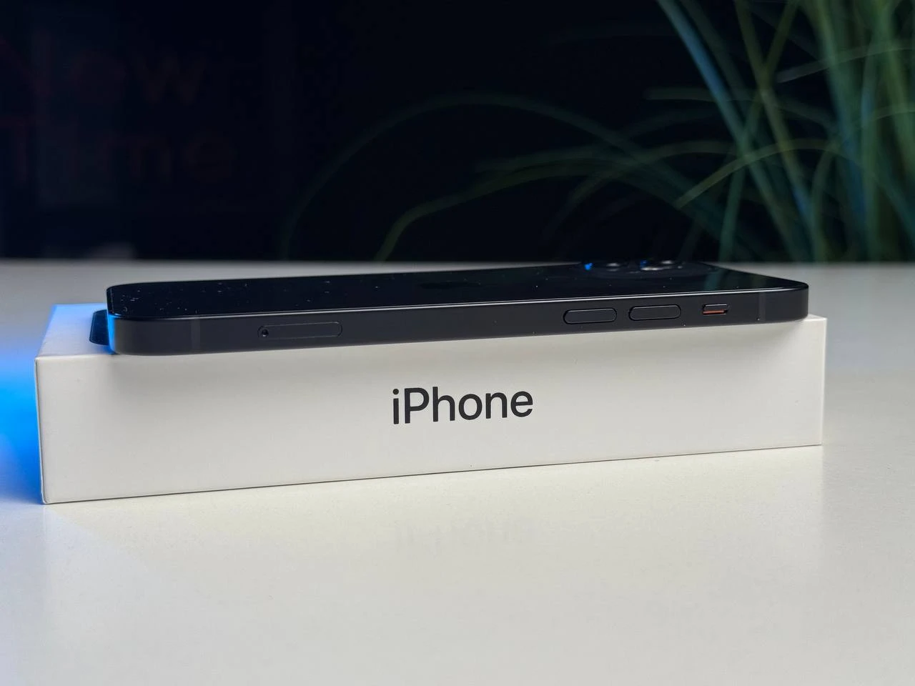 ВЖИВАНИЙ Б/У Apple iPhone 12 128GB Black (MGHC3, MGJA3) - Состояние: хороший | Аккумулятор: 100% | Комплектация: полный | Гарантія: 3 мес.