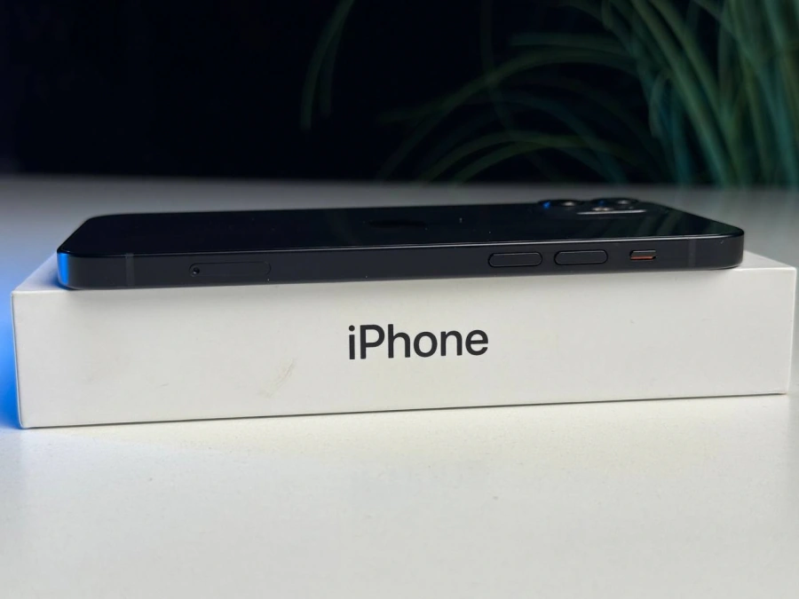 ВЖИВАНИЙ Б/У Apple iPhone 12 128GB Black (MGHC3, MGJA3) - Состояние: хороший | Аккумулятор: 100% | Комплектация: полный | Гарантія: 3 мес.