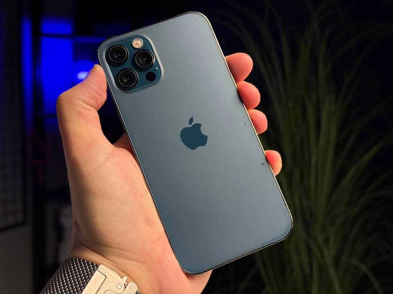 ВЖИВАНИЙ Б/У Apple iPhone 12 Pro 128GB Pacific Blue (MGLR3, MGMN3) - Состояние: хороший | Аккумулятор: 100% | Комплектация: полный | Гарантія: 3 мес.