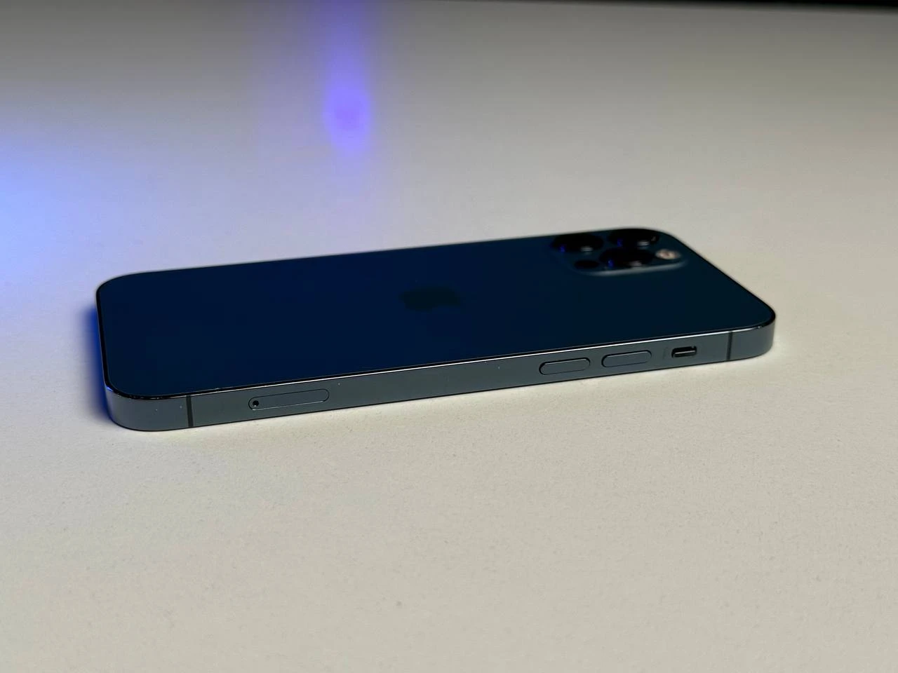 ВЖИВАНИЙ Б/У Apple iPhone 12 Pro 128GB Pacific Blue (MGLR3, MGMN3) - Состояние: хороший | Аккумулятор: 100% | Комплектация: полный | Гарантія: 3 мес.