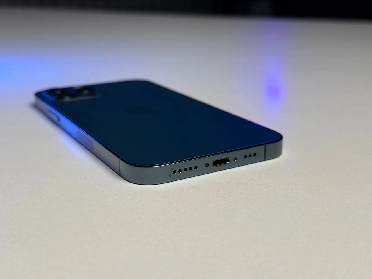 ВЖИВАНИЙ Б/У Apple iPhone 12 Pro 128GB Pacific Blue (MGLR3, MGMN3) - Состояние: хороший | Аккумулятор: 100% | Комплектация: полный | Гарантія: 3 мес.