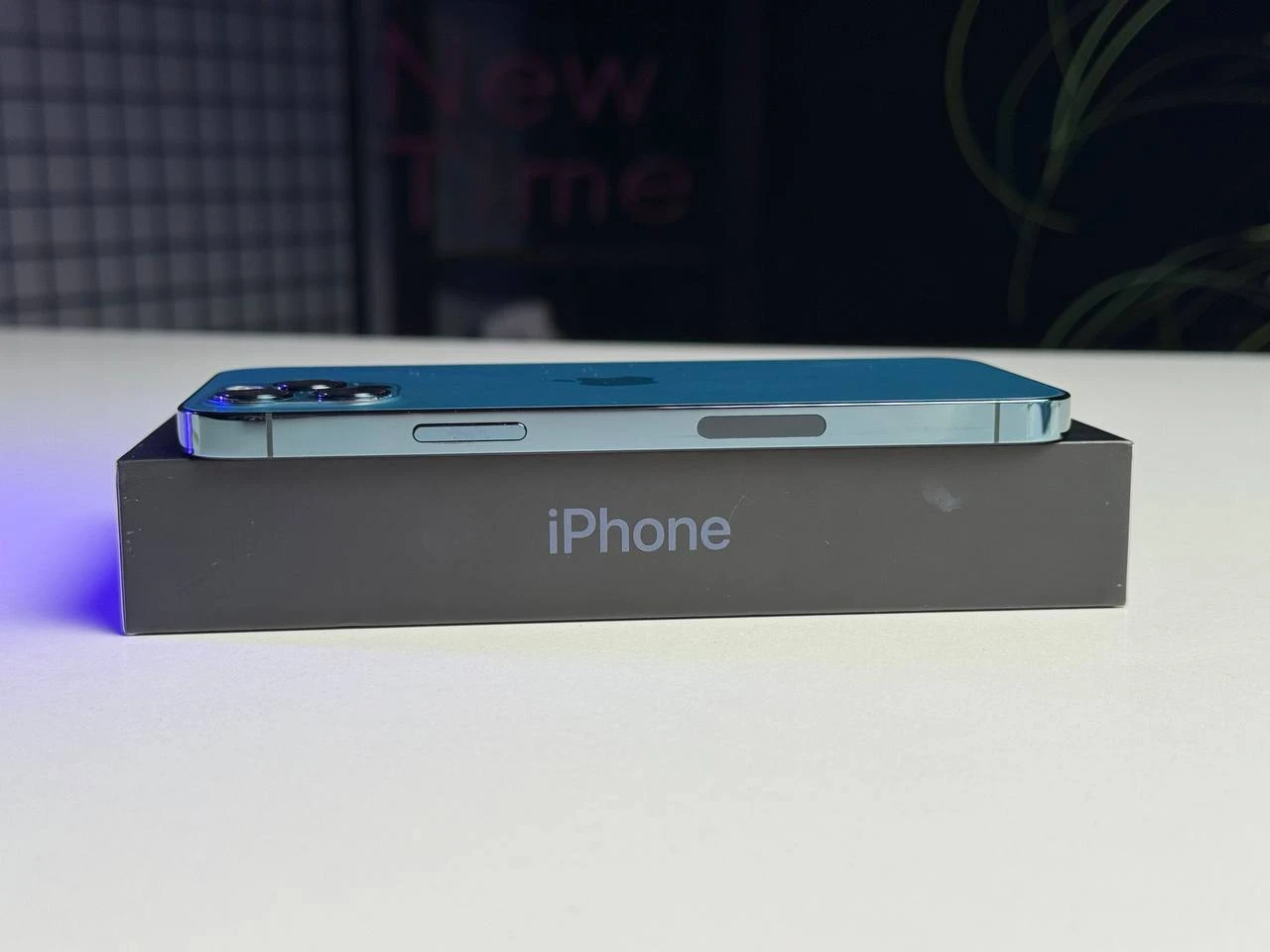 ВЖИВАНИЙ Б/У Apple iPhone 12 Pro 256GB Pacific Blue (MGLW3, MGMT3) - Состояние: хороший | Аккумулятор: 100% | Комплектация: полный | Гарантія: 3 мес.