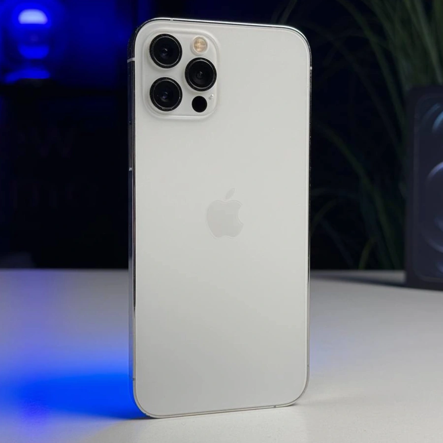 ВЖИВАНИЙ Б/У Apple iPhone 12 Pro 256GB Silver (MGLU3, MGMQ3) - Стан: гарний | Акумулятор: 100% | Комплектація: повний | Гарантія: 3 міс.