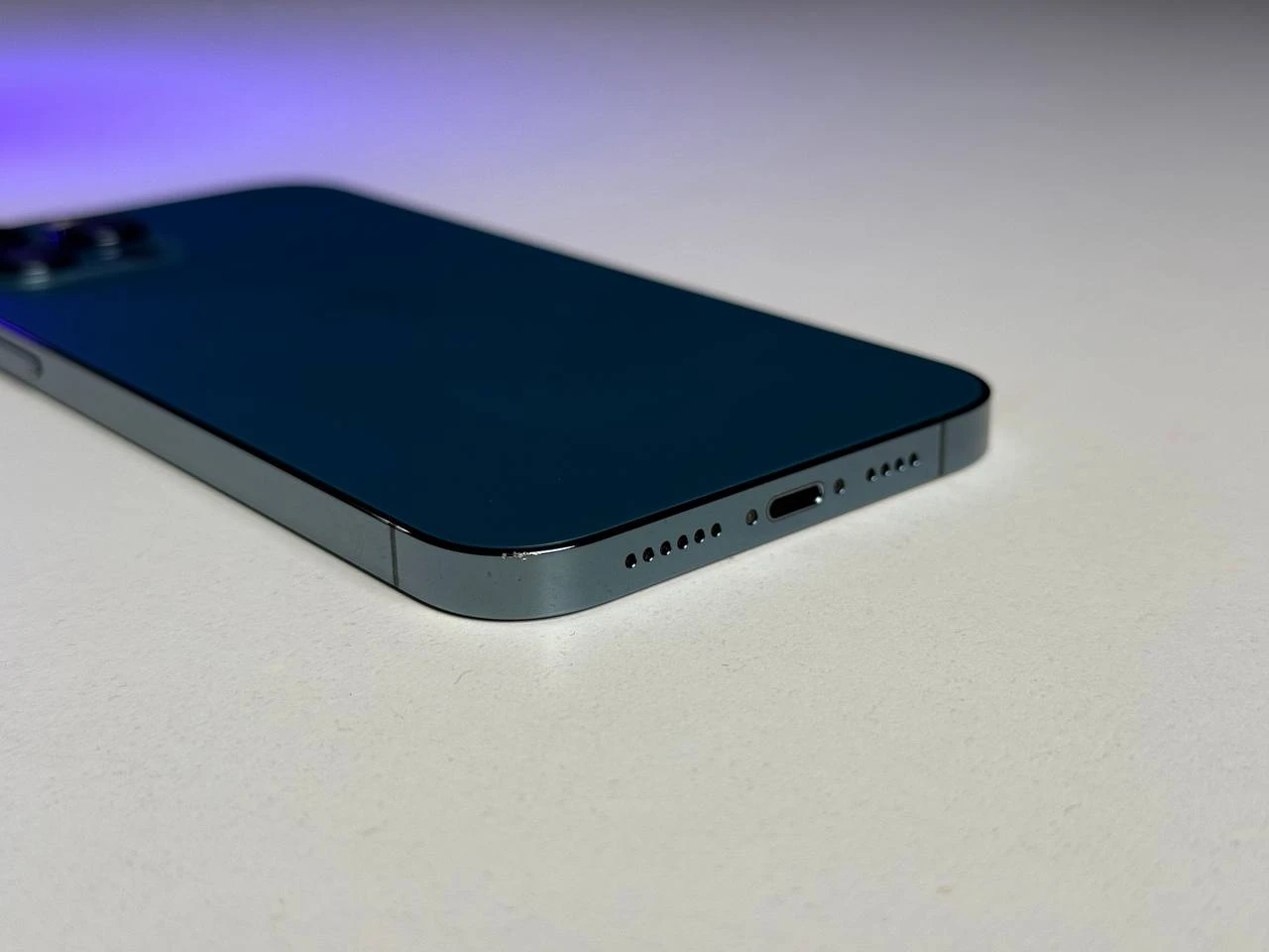 ВЖИВАНИЙ Б/У Apple iPhone 12 Pro Max 128GB Pacific Blue (MGCJ3, MGDA3) - Состояние: хороший | Аккумулятор: 100% | Комплектация: iPhone, кабель | Гарантія: 3 мес.