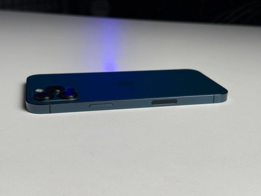 ВЖИВАНИЙ Б/У Apple iPhone 12 Pro Max 512GB Pacific Blue (MGCT3, MGDL3) - Стан: гарний | Акумулятор: 93% | Комплектація: iPhone, кабель | Гарантія: 3 міс.