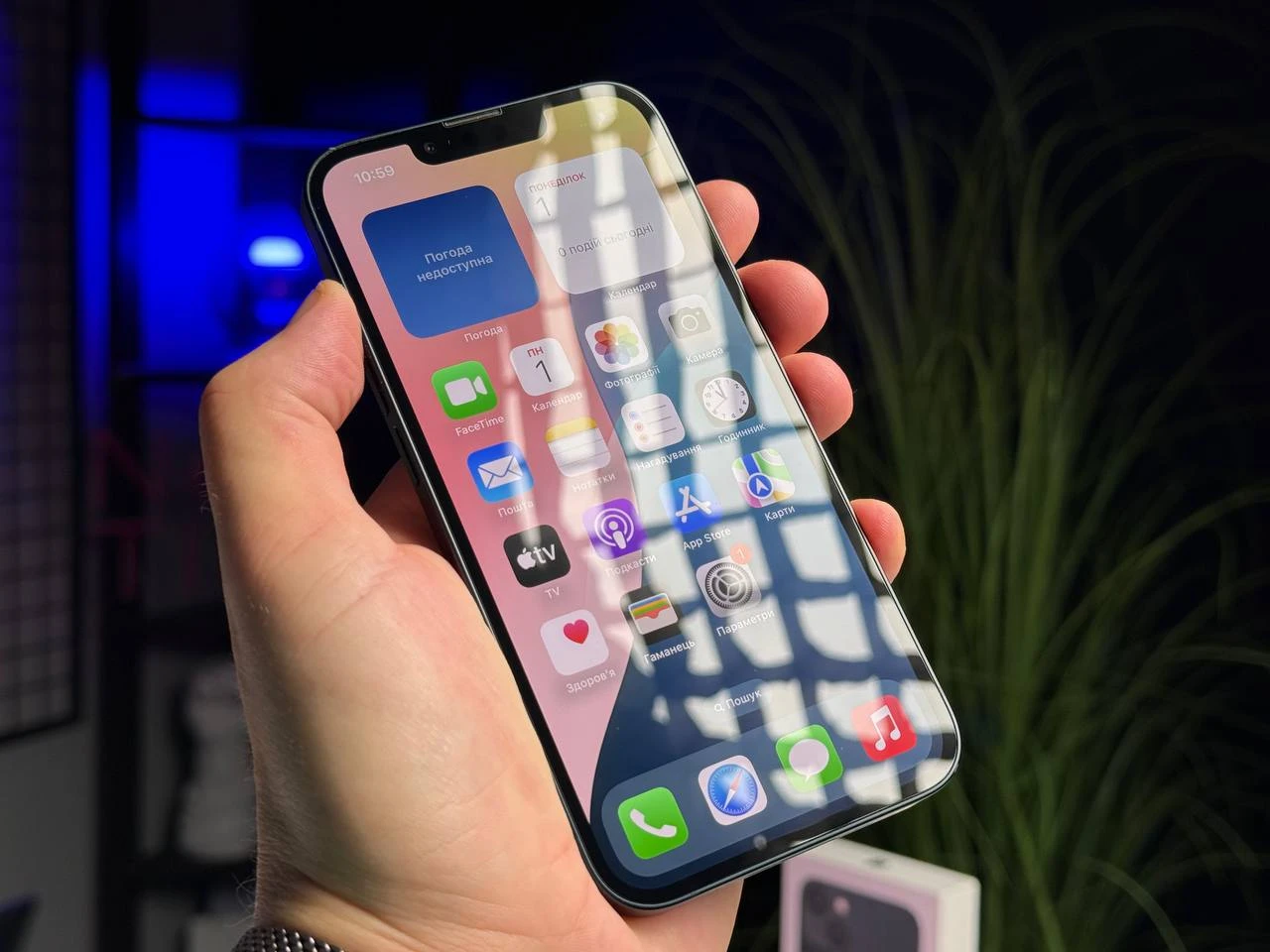 ВЖИВАНИЙ Б/У Apple iPhone 13 128GB Midnight (MLML3, MLPF3) - Состояние: хороший | Аккумулятор: 85% | Комплектация: полный | Гарантія: 3 мес.