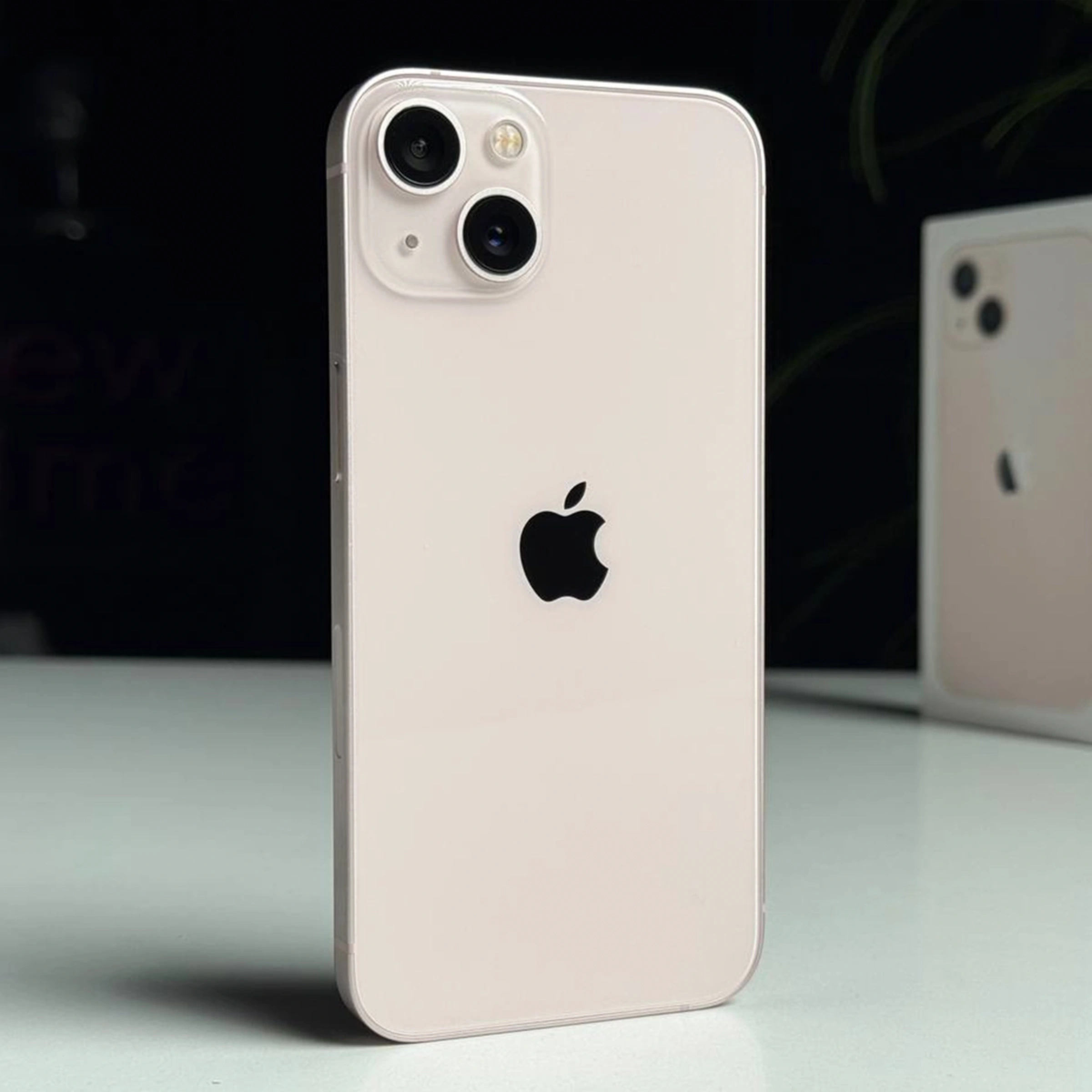 ВЖИВАНИЙ Б/У Apple iPhone 13 128GB Pink (MLMN3, MLPH3) - Состояние: идеальный | Аккумулятор: 100% | Комплектация: полный | Гарантія: 3 мес.