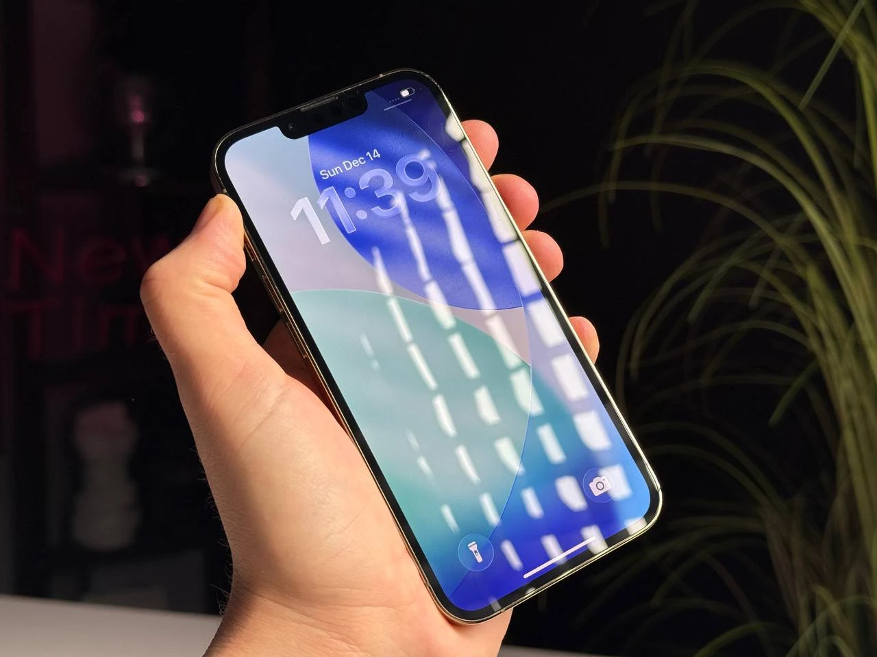 ВЖИВАНИЙ Б/У Apple iPhone 13 Pro 128GB Gold (MLTR3, MLVC3) - Состояние: хороший | Аккумулятор: 100% | Комплектация: iPhone, кабель | Гарантія: 3 мес.