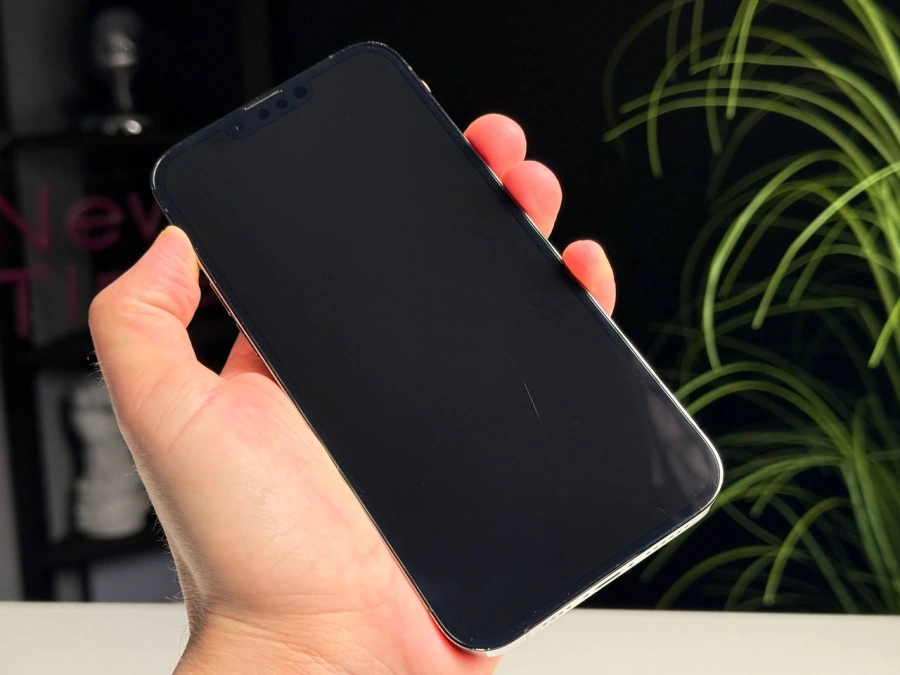 ВЖИВАНИЙ Б/У Apple iPhone 13 Pro Max 1TB Graphite (MLL23, MLLK3) - Состояние: хороший | Аккумулятор: 100% | Комплектация: iPhone, кабель | Гарантия: 3 мес.