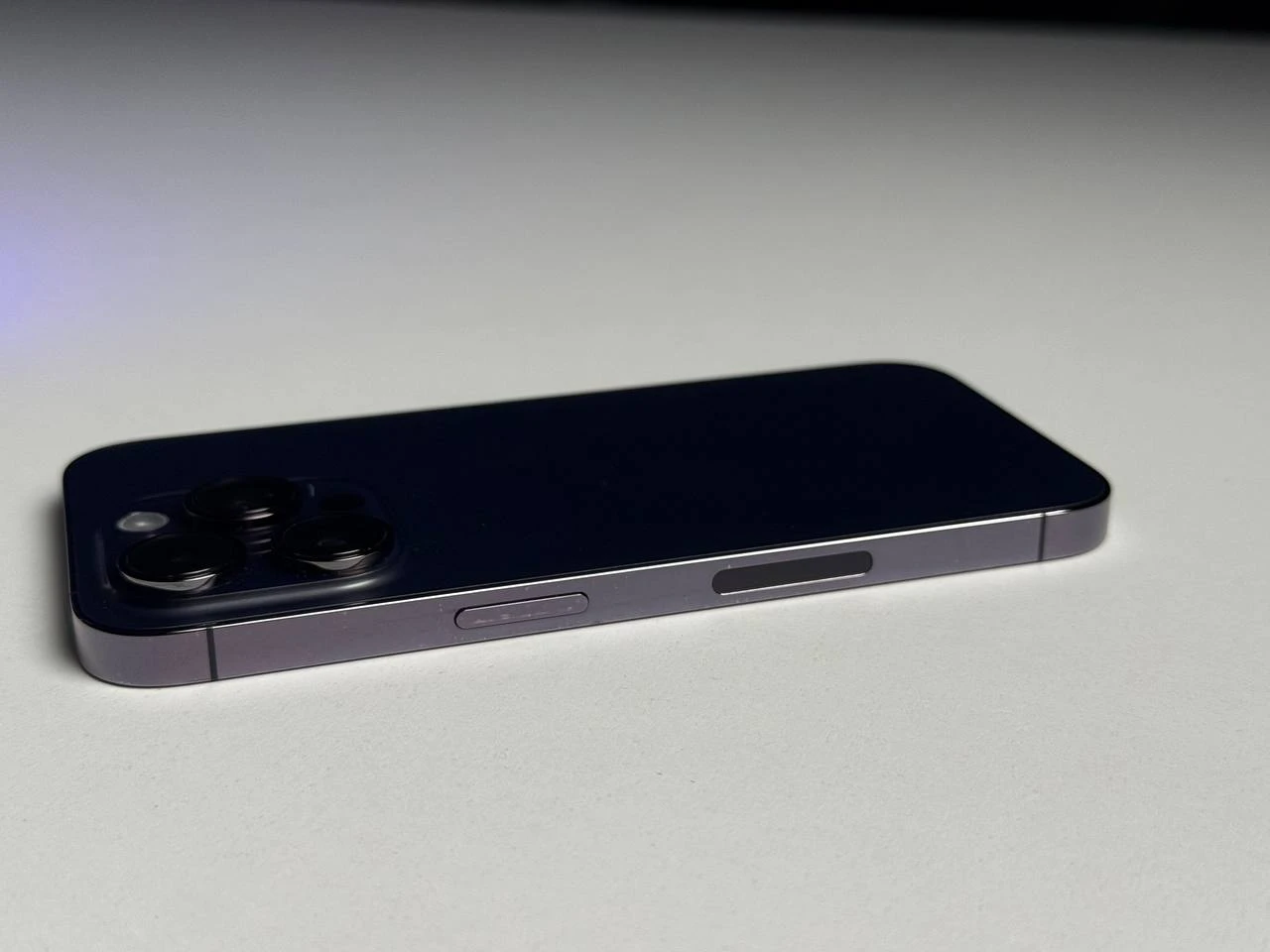 ВЖИВАНИЙ Б/У Apple iPhone 14 Pro 128GB Deep Purple (MQ0G3) - Состояние: хороший | Аккумулятор: 100% | Комплектация: полный, без коробки | Гарантія: 3 мес.