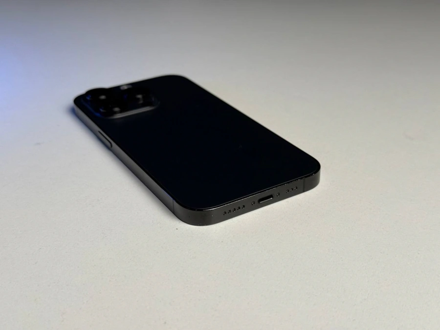 ВЖИВАНИЙ Б/У Apple iPhone 14 Pro 128GB Space Black (MPXV3) - Стан: гарний | Акумулятор: 100% | Комплектація: iPhone, кабель | Гарантія: 3 міс.