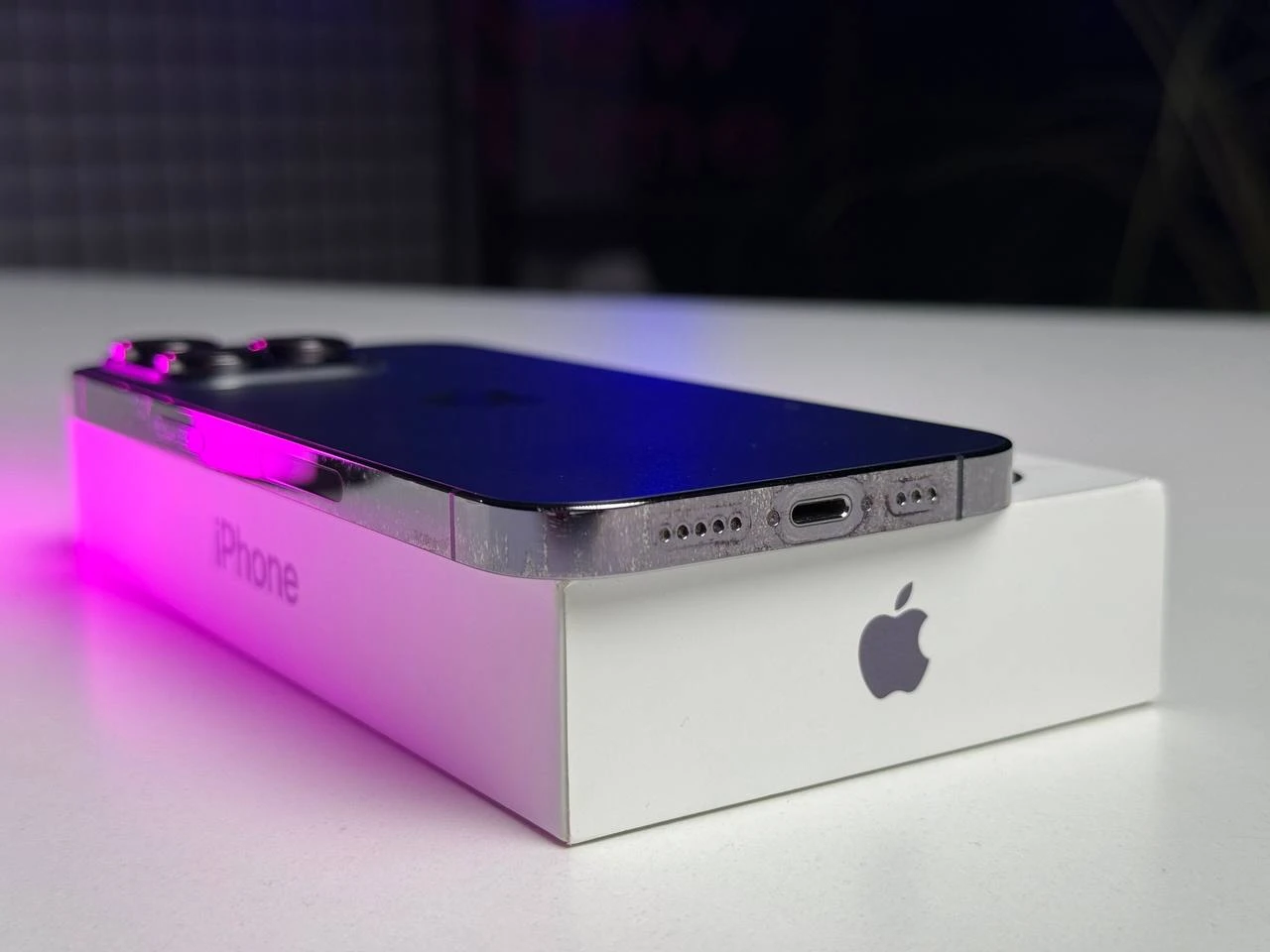 ВЖИВАНИЙ Б/У Apple iPhone 14 Pro 512GB Deep Purple eSim (MQ273) - Состояние: хороший | Аккумулятор: 87% | Комплектация: полный | Гарантія: 3 мес.