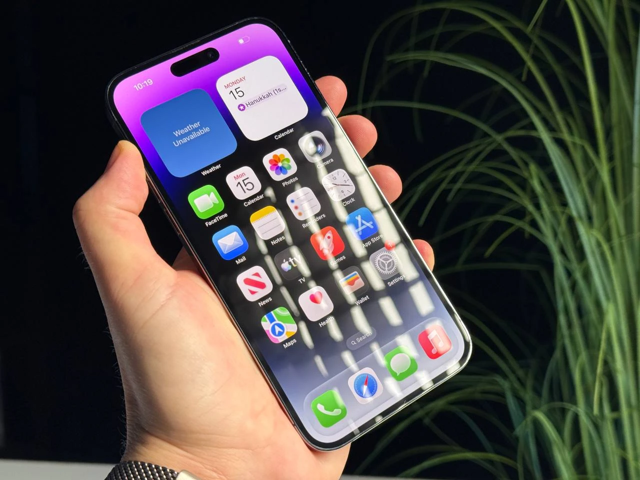 ВЖИВАНИЙ Б/У Apple iPhone 14 Pro Max 256GB Deep Purple eSim (MQ8W3) - Состояние: хороший | Аккумулятор: 100% | Комплектация: iPhone, кабель | Гарантія: 3 мес.