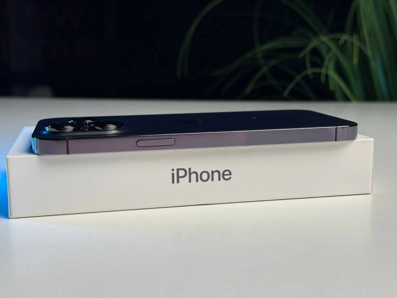 ВЖИВАНИЙ Б/У Apple iPhone 14 Pro Max 256GB Deep Purple (MQ9X3) - Состояние: хороший | Аккумулятор: 100% | Комплектация: полный | Гарантія: 3 мес.