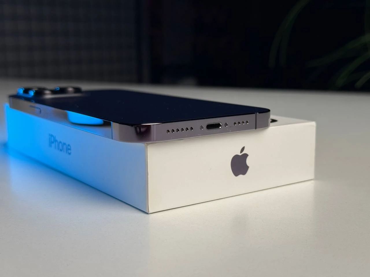 ВЖИВАНИЙ Б/У Apple iPhone 14 Pro Max 256GB Deep Purple (MQ9X3) - Состояние: хороший | Аккумулятор: 100% | Комплектация: полный | Гарантія: 3 мес.