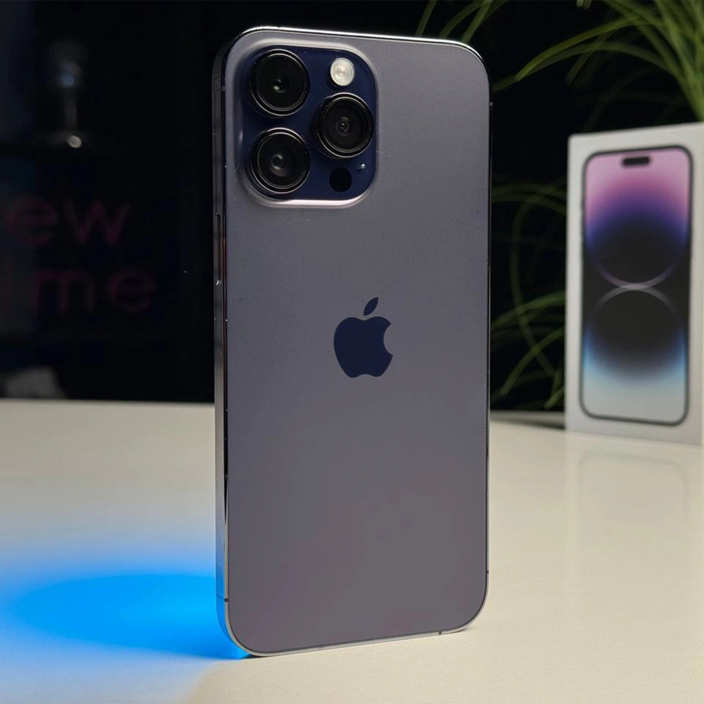 ВЖИВАНИЙ Б/У Apple iPhone 14 Pro Max 256GB Deep Purple (MQ9X3) - Состояние: хороший | Аккумулятор: 100% | Комплектация: полный | Гарантія: 3 мес.