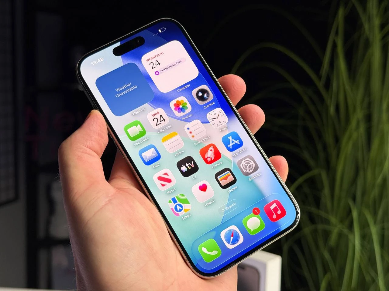 ВЖИВАНИЙ Б/У Apple iPhone 15 Pro 128GB Natural Titanium (MTUX3) - Состояние: хороший | Аккумулятор: 100% | Комплектация: полный | Гарантія: 3 мес.