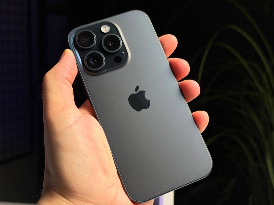 ВЖИВАНИЙ Б/У Apple iPhone 15 Pro 256GB Blue Titanium (MTV63) - Состояние: хороший | Аккумулятор: 86% | Комплектация: полный | Гарантія: 3 мес.