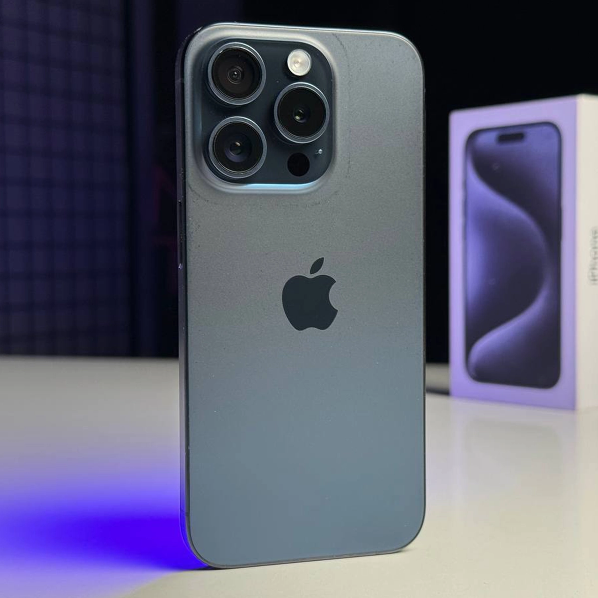 ВЖИВАНИЙ Б/У Apple iPhone 15 Pro 256GB Blue Titanium (MTV63) - Состояние: хороший | Аккумулятор: 86% | Комплектация: полный | Гарантія: 3 мес.