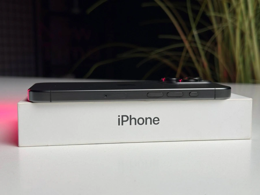 ВЖИВАНИЙ Б/У Apple iPhone 15 Pro 512GB Black Titanium (MTV73) - Стан: ідеальний | Акумулятор: 89% | Комплектація: повний | Гарантія: 3 міс.
