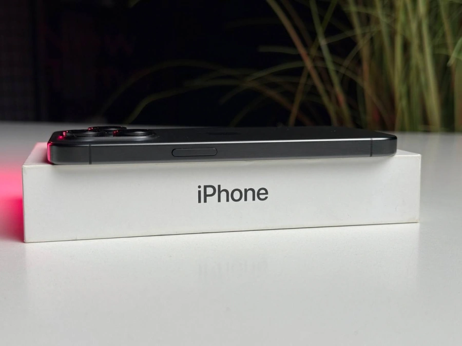 ВЖИВАНИЙ Б/У Apple iPhone 15 Pro 512GB Black Titanium (MTV73) - Стан: ідеальний | Акумулятор: 89% | Комплектація: повний | Гарантія: 3 міс.