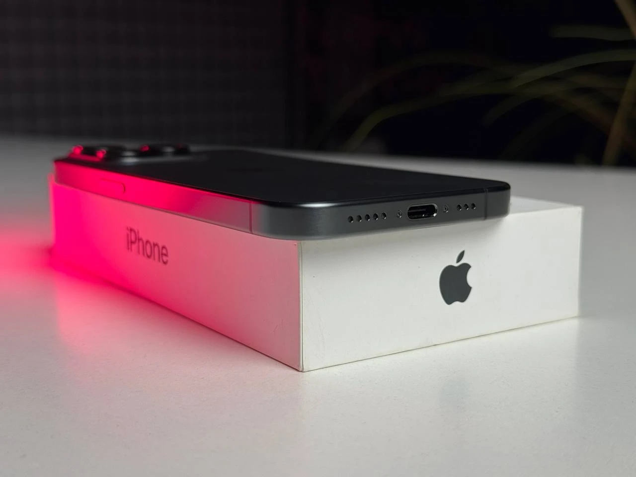 ВЖИВАНИЙ Б/У Apple iPhone 15 Pro 512GB Black Titanium (MTV73) - Состояние: идеальный | Аккумулятор: 89% | Комплектация: полный | Гарантія: 3 мес.