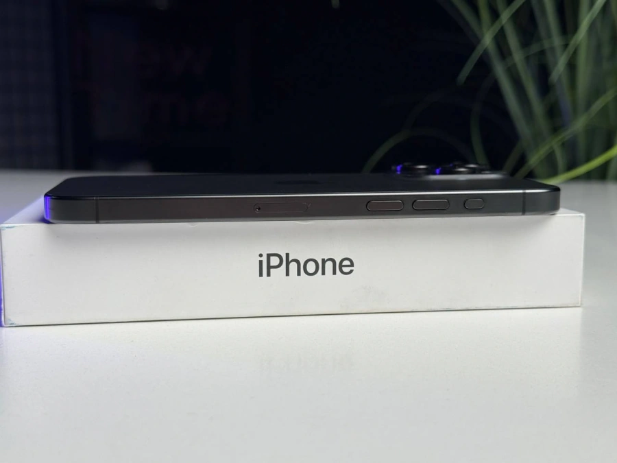 ВЖИВАНИЙ Б/У Apple iPhone 15 Pro Max 256GB Black Titanium (MU773) - Состояние: хороший | Аккумулятор: 100% | Комплектация: полный | Гарантія: 3 мес.